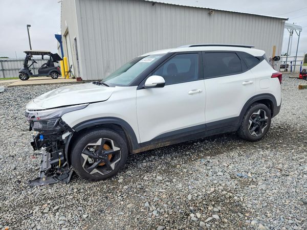 2026 KIA SELTOS S — Front 3/4