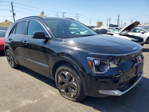 2025 KIA NIRO