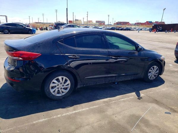 2017 HYUNDAI ELANTRA