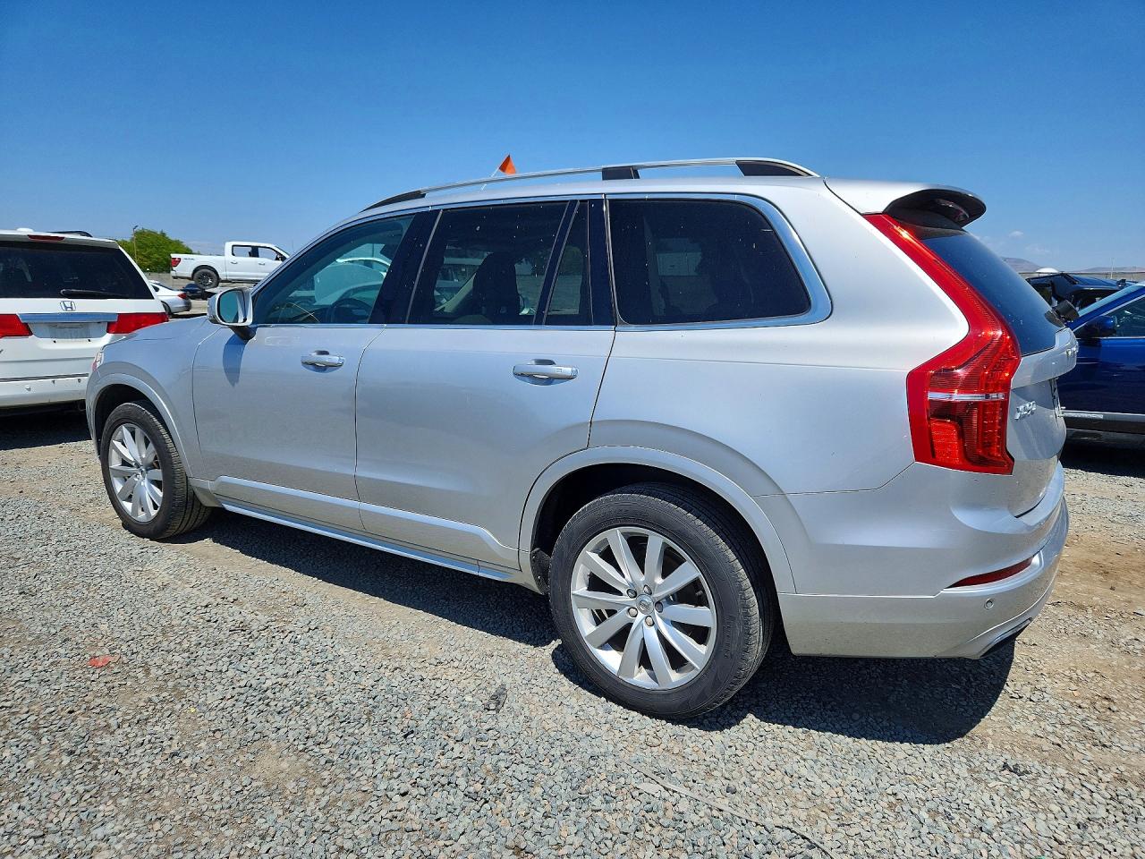 2016 VOLVO XC90 SV42 Momentum