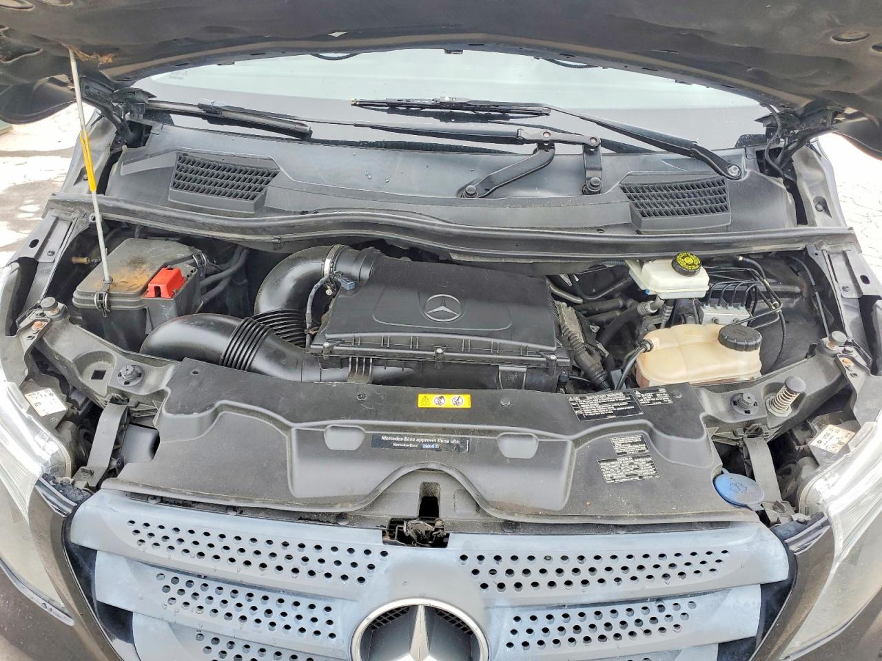 2018 MERCEDES-BENZ METRIS