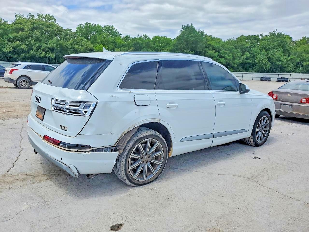 2018 AUDI Q7 quattro Prestige