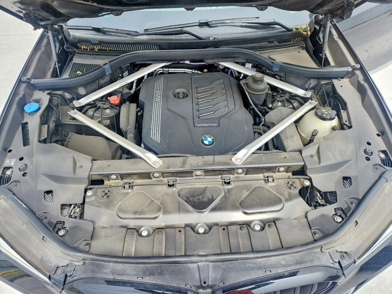 2023 BMW X6 xDrive40i