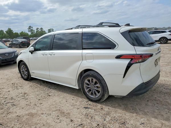 2021 TOYOTA SIENNA