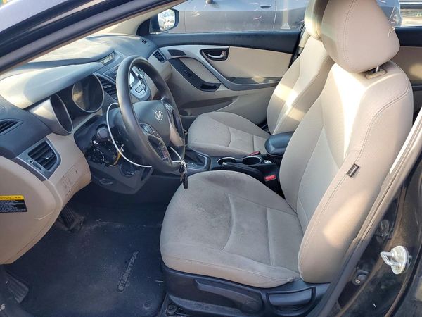 2014 HYUNDAI ELANTRA GLS (Middle)