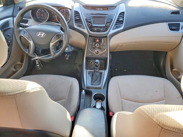 2014 HYUNDAI ELANTRA GLS (Middle)
