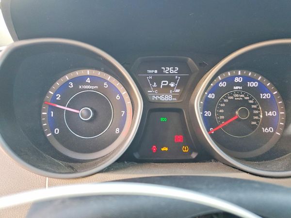 2014 HYUNDAI ELANTRA GLS (Middle)