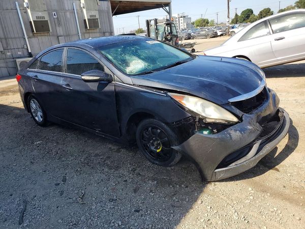 2014 HYUNDAI SONATA