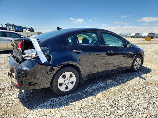 2017 KIA FORTE LX Base
