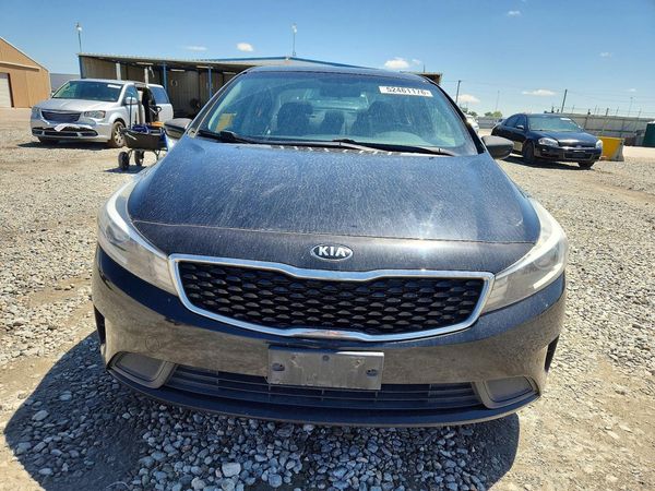 2017 KIA FORTE LX Base