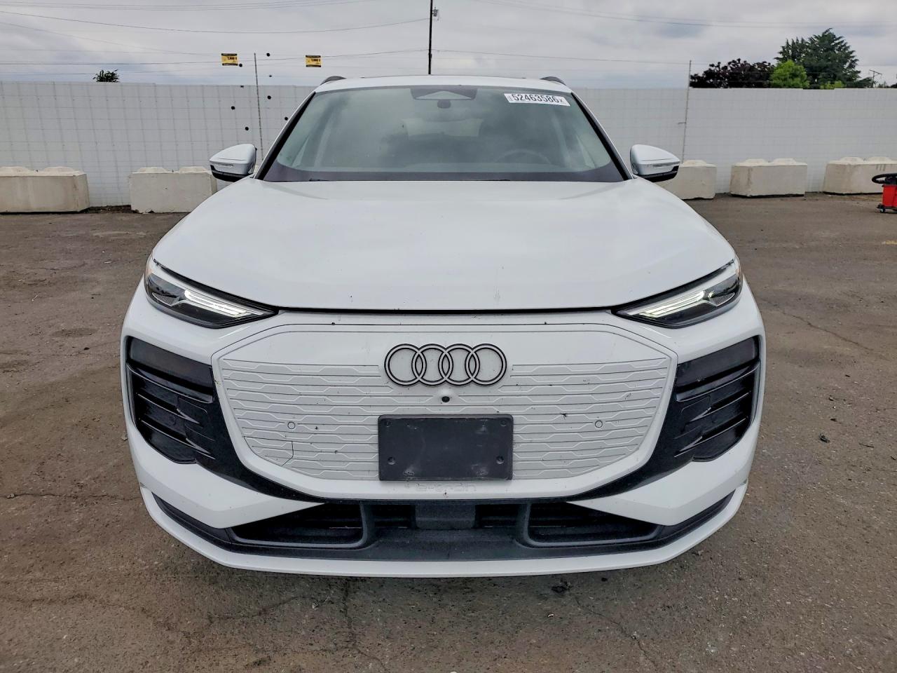 2025 AUDI Q6 E-TRON e-tron Premium