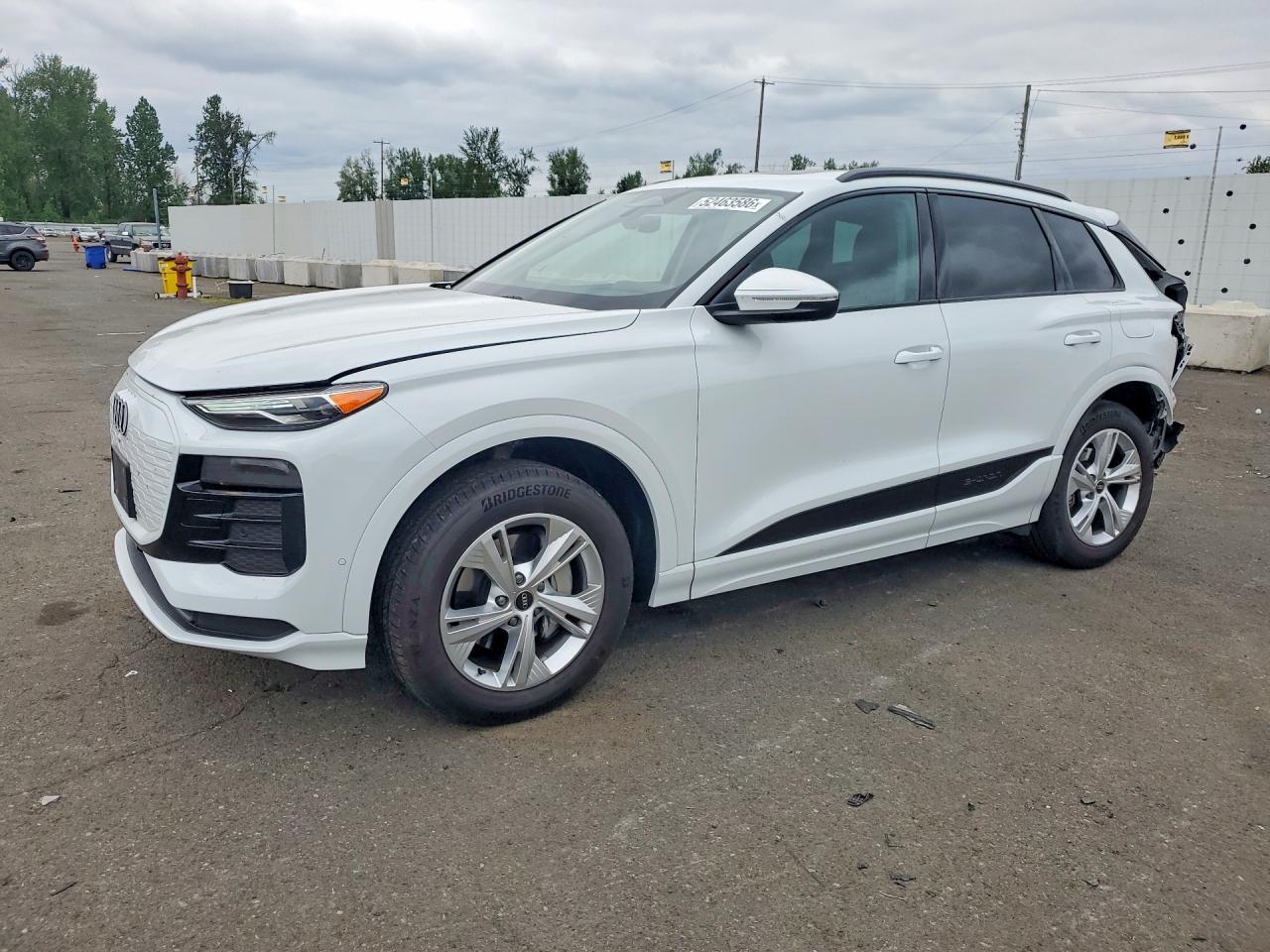 2025 AUDI Q6 E-TRON e-tron Premium