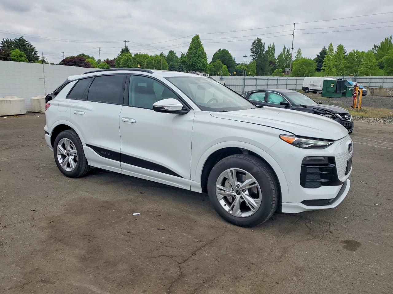 2025 AUDI Q6 E-TRON e-tron Premium