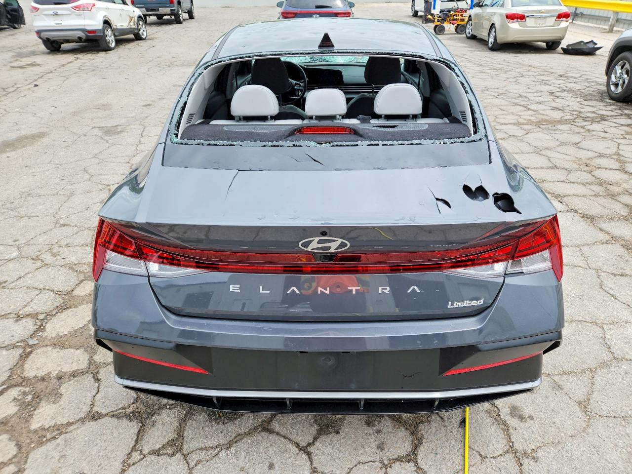 2025 HYUNDAI ELANTRA Limited