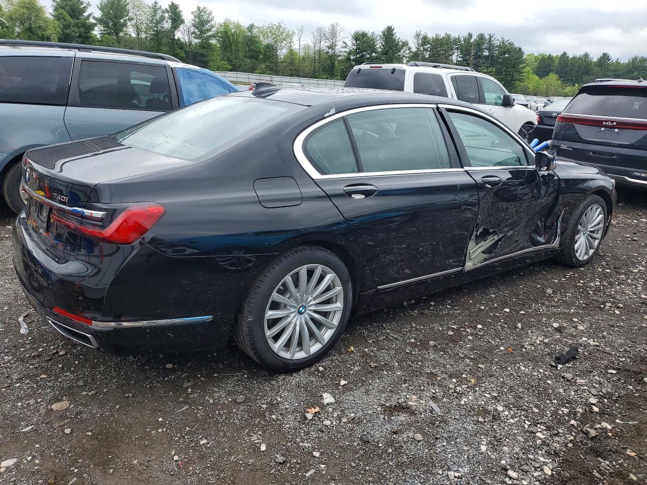 2022 BMW 740 xDrive