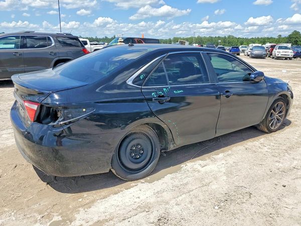 2017 TOYOTA CAMRY