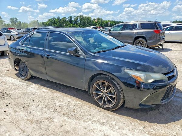 2017 TOYOTA CAMRY