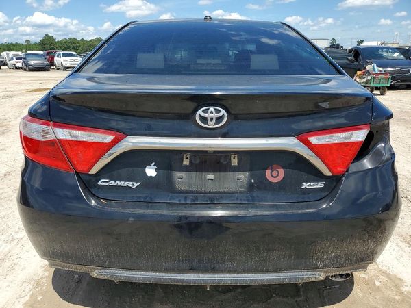 2017 TOYOTA CAMRY