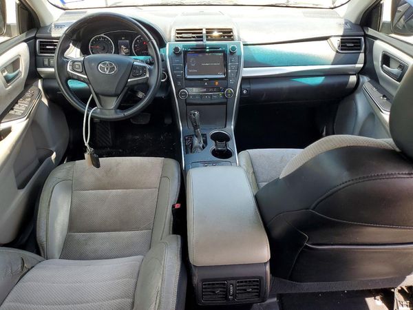 2017 TOYOTA CAMRY
