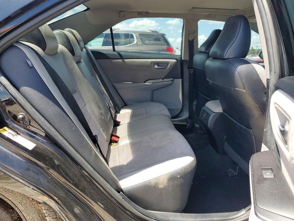 2017 TOYOTA CAMRY