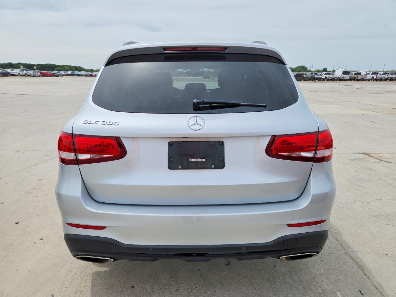 2018 MERCEDES-BENZ GLC GLC300
