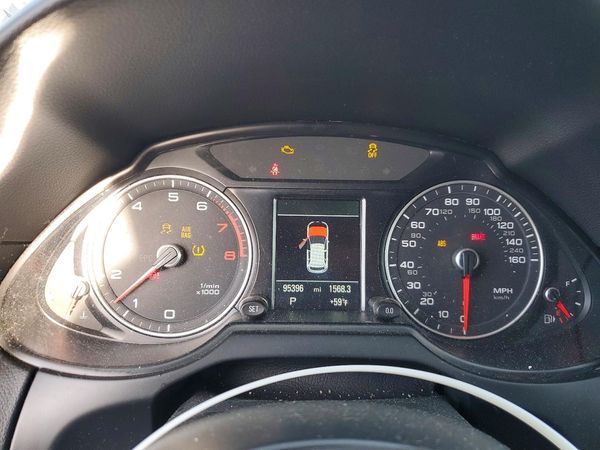 2016 AUDI Q5 quattro Premium Plus