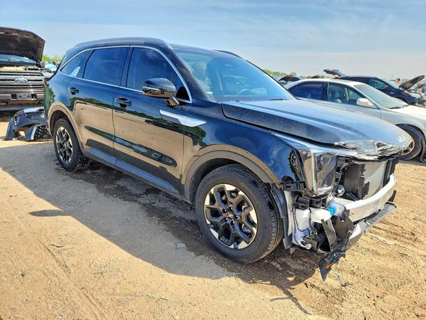 2025 KIA SORENTO