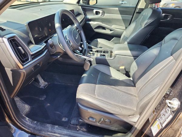 2025 KIA SORENTO