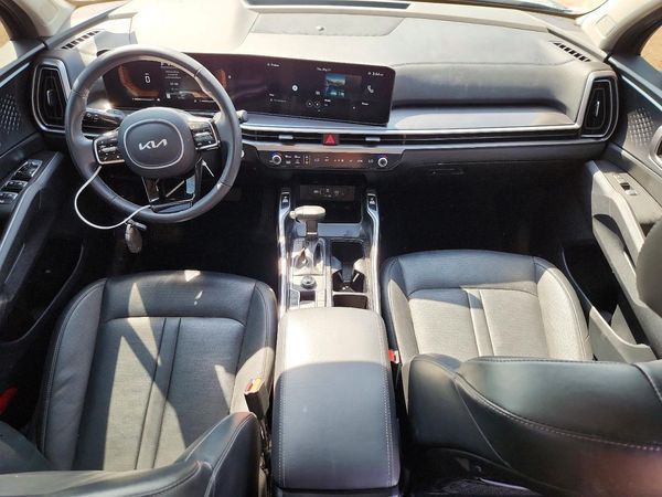 2025 KIA SORENTO