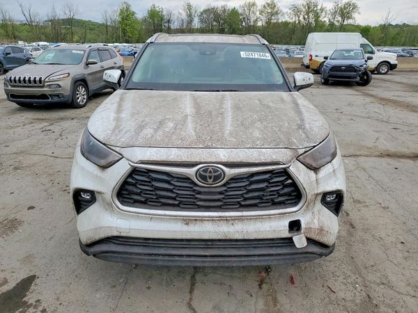 2022 TOYOTA HIGHLANDER