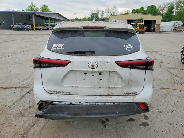 2022 TOYOTA HIGHLANDER