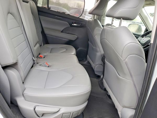 2022 TOYOTA HIGHLANDER