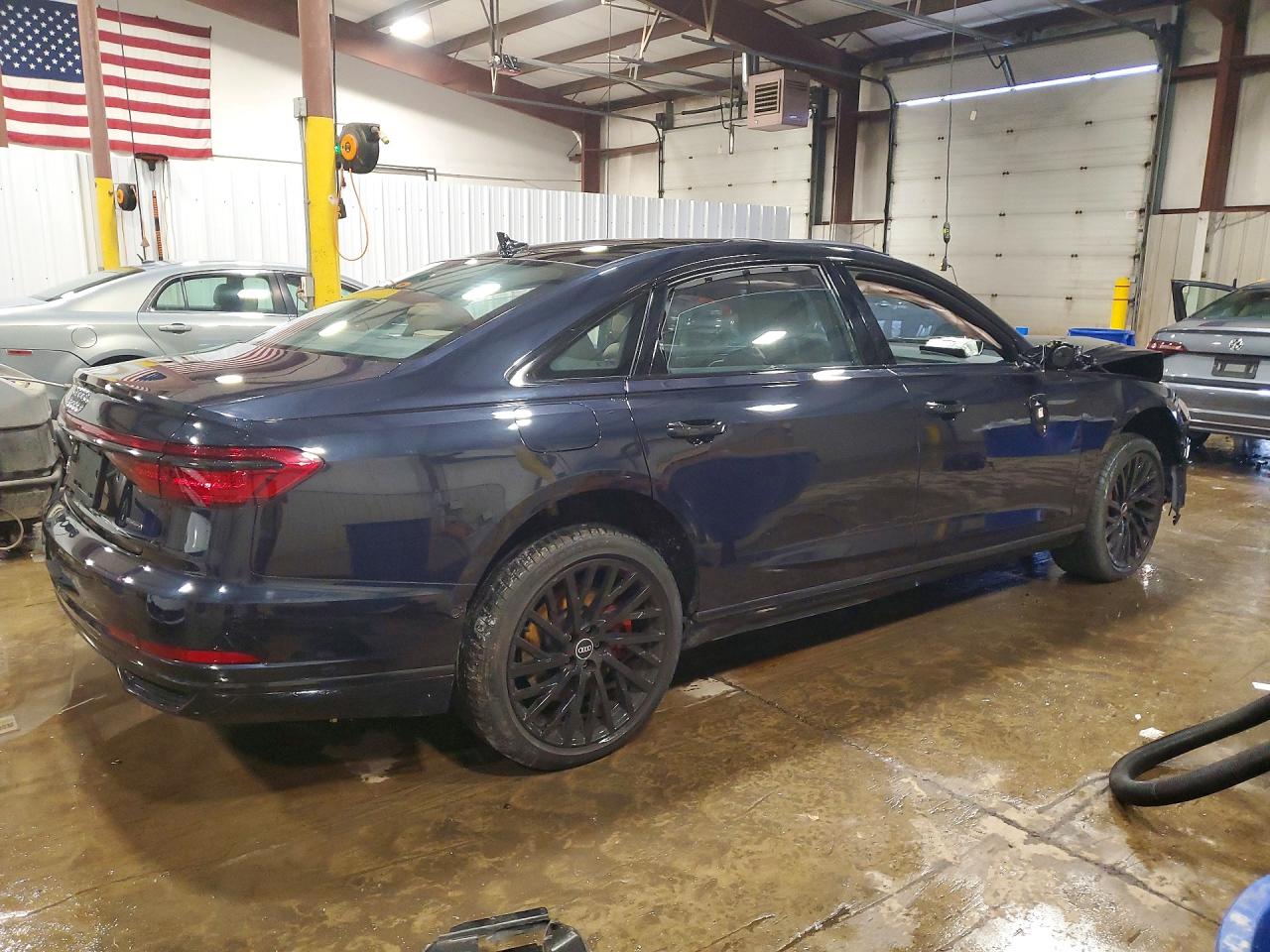 2021 AUDI A8 quattro
