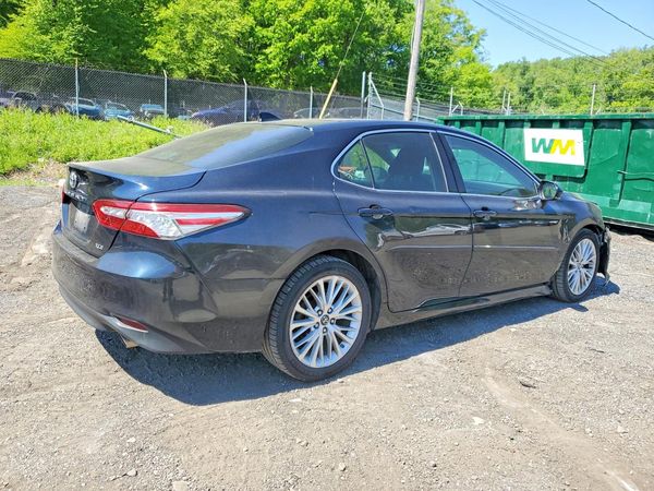2019 TOYOTA CAMRY