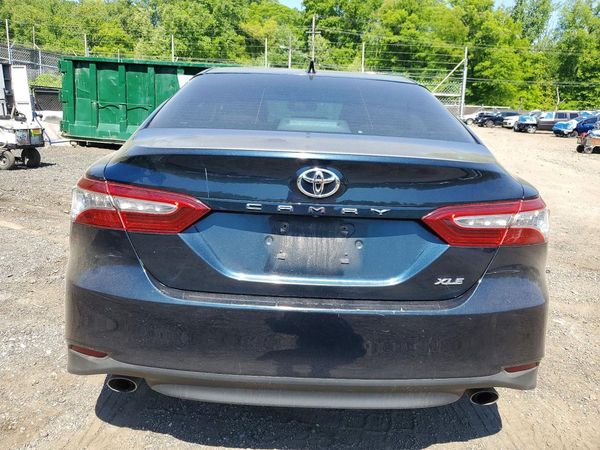 2019 TOYOTA CAMRY