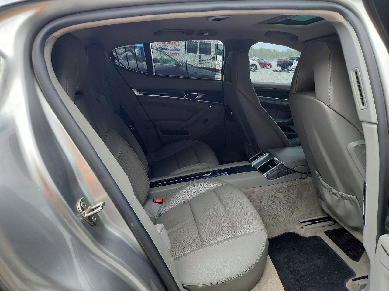 2010 PORSCHE PANAMERA