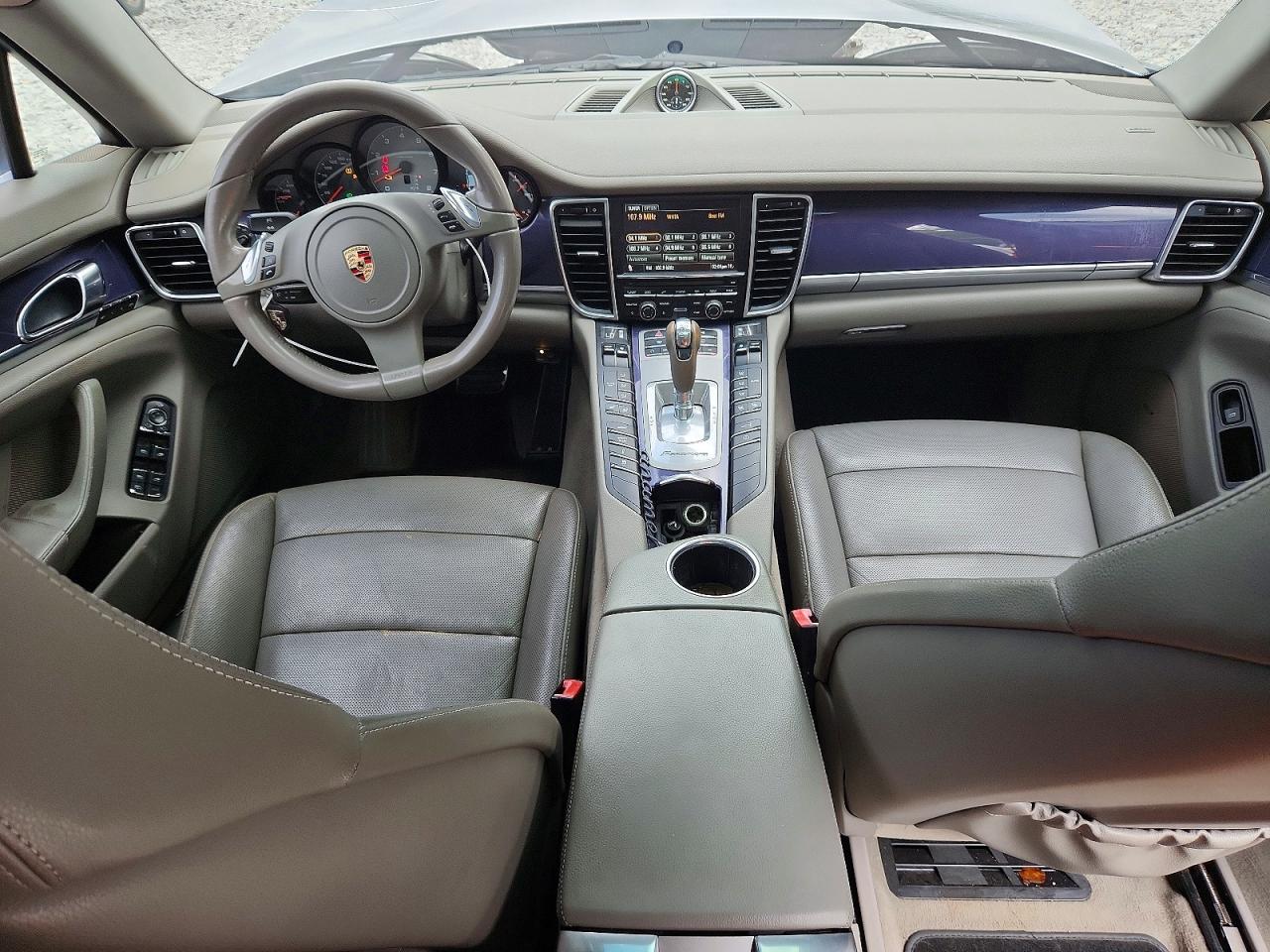 2010 PORSCHE PANAMERA