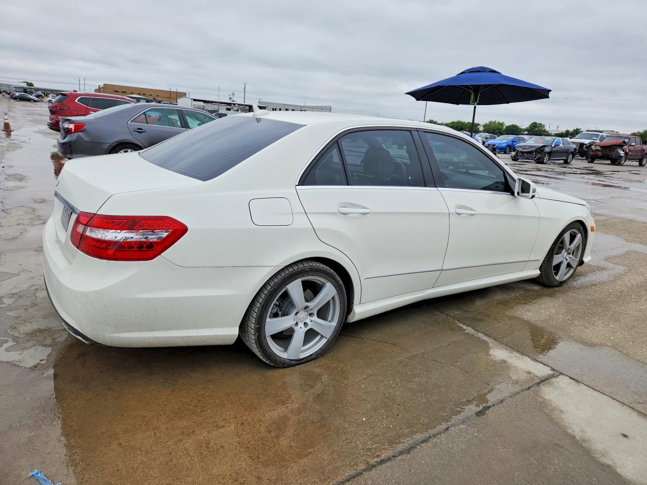 2011 MERCEDES-BENZ E E350