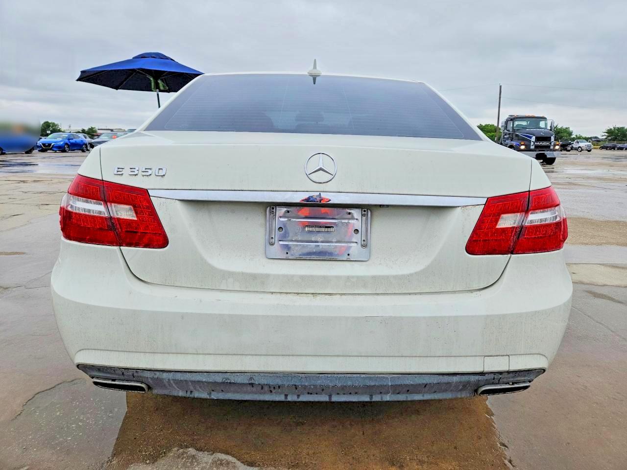 2011 MERCEDES-BENZ E E350
