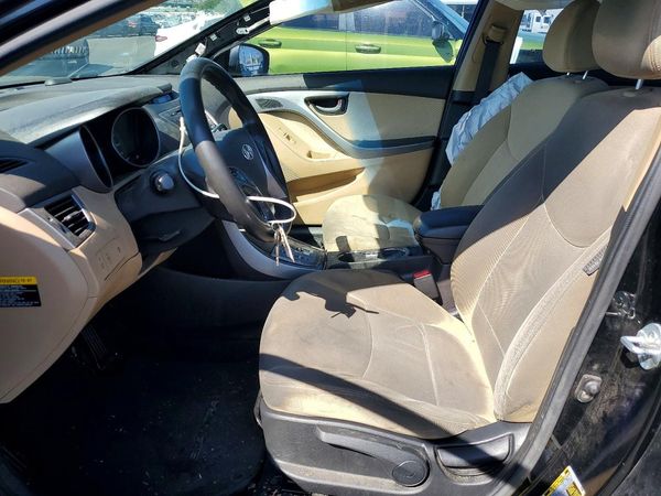 2013 HYUNDAI ELANTRA