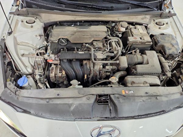 2021 HYUNDAI ELANTRA SEL w/ Convenience Pkg