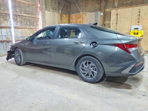 2024 HYUNDAI ELANTRA