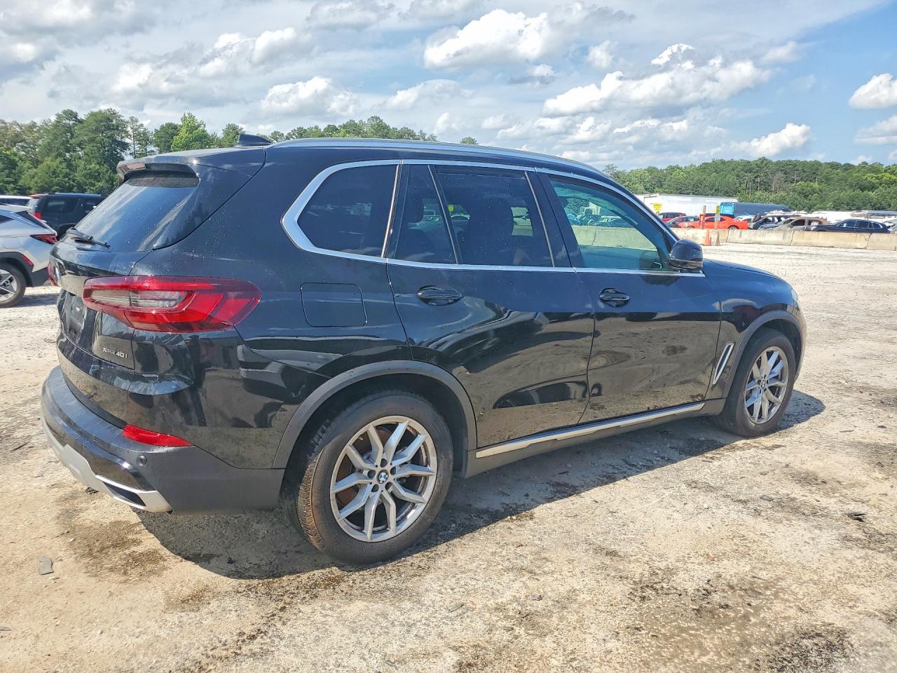 2022 BMW X5 xDrive40i