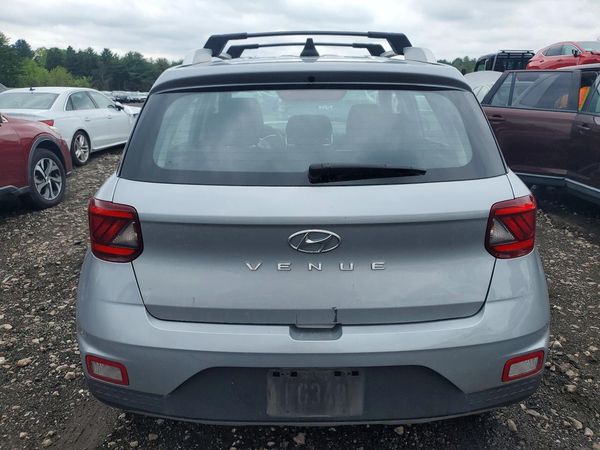 2021 HYUNDAI VENUE SEL & Denim