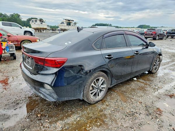 2022 KIA FORTE FE, LXS