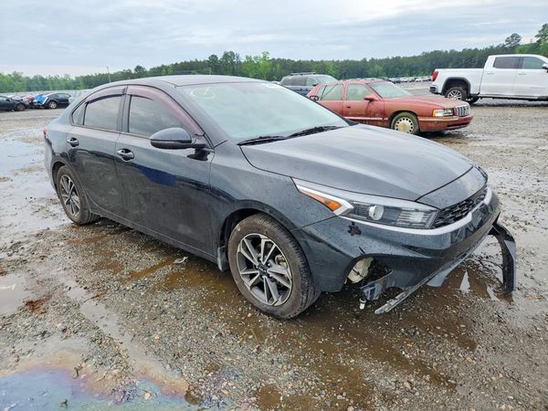 2022 KIA FORTE FE, LXS