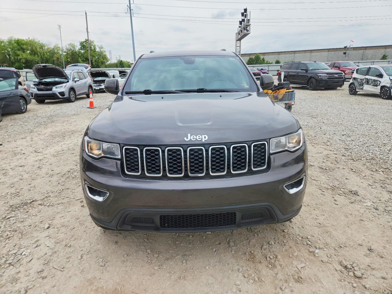 2017 JEEP GRAND CHEROKEE LAREDO 4X4