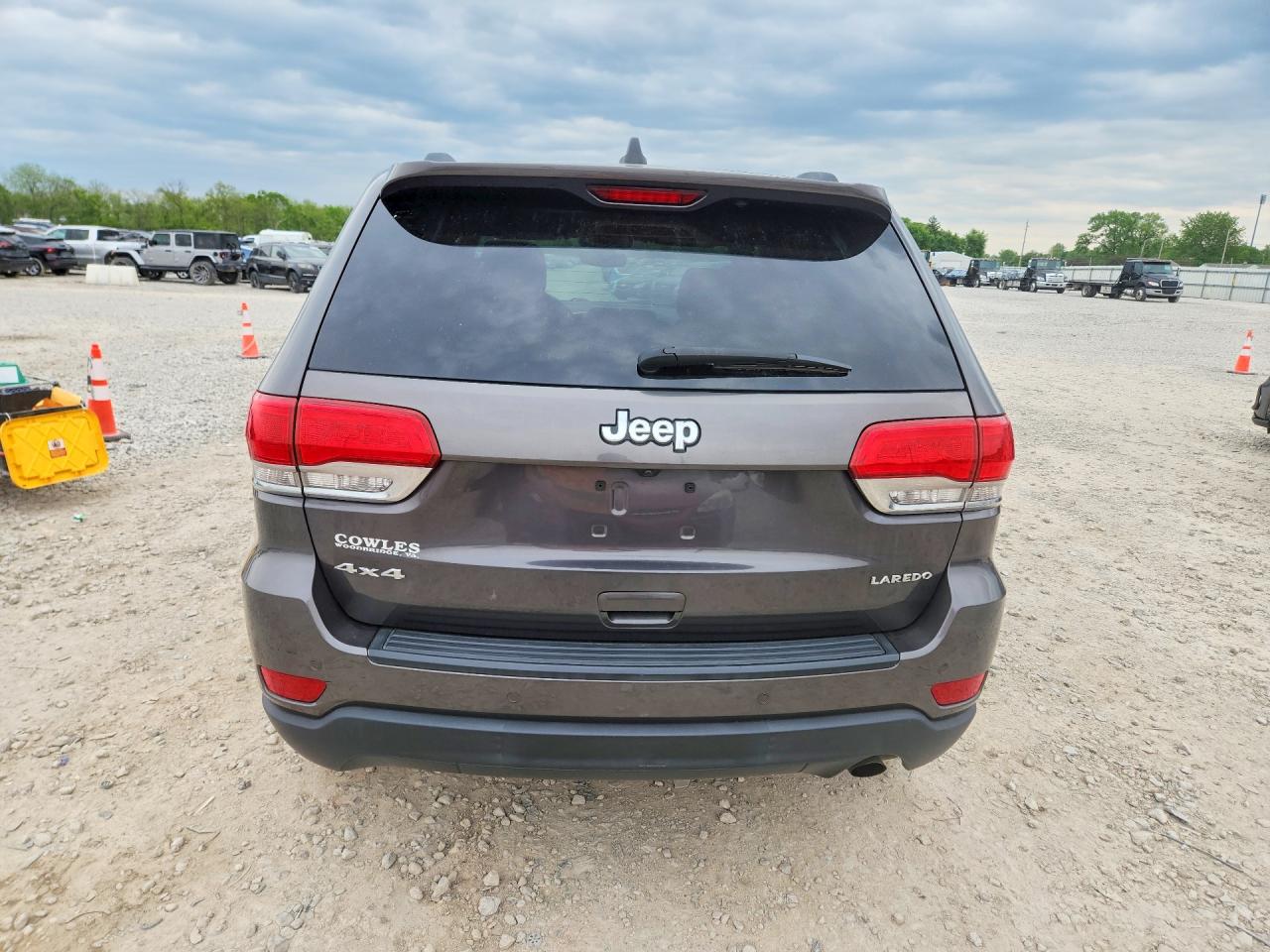 2017 JEEP GRAND CHEROKEE LAREDO 4X4