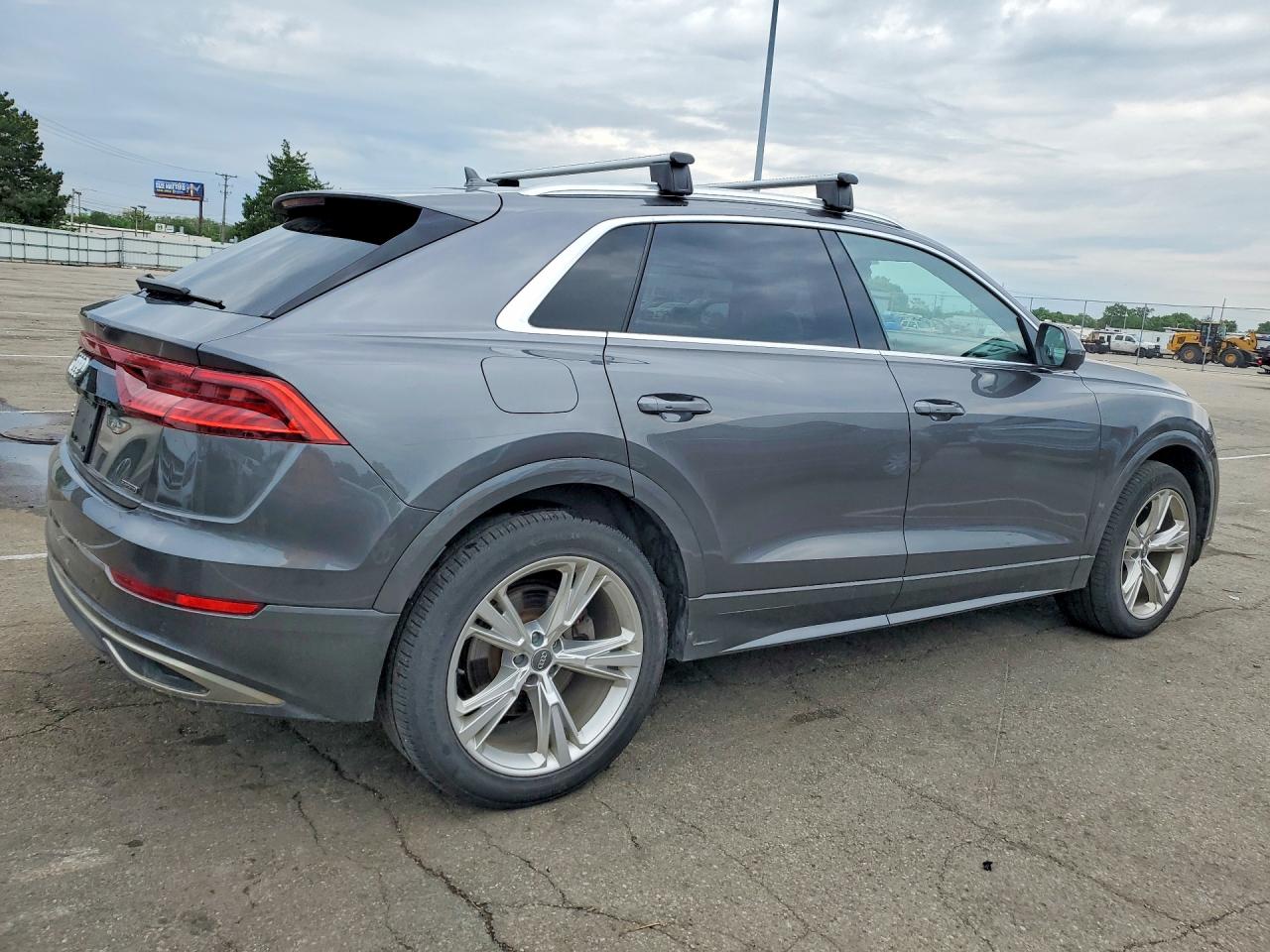 2019 AUDI Q8 Premium