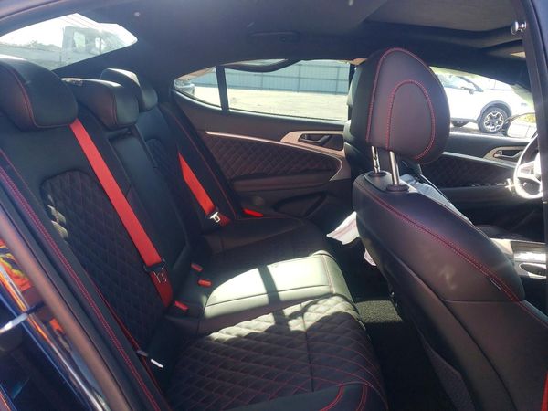 2023 GENESIS G70